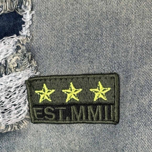 EUC Jewel House RARE Distressed Men’s Diamond Jean Jacket with patches Sz 2X - Picture 3 of 12